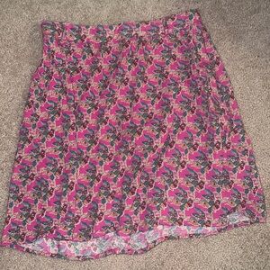 Pink patterned flowy summer skirt